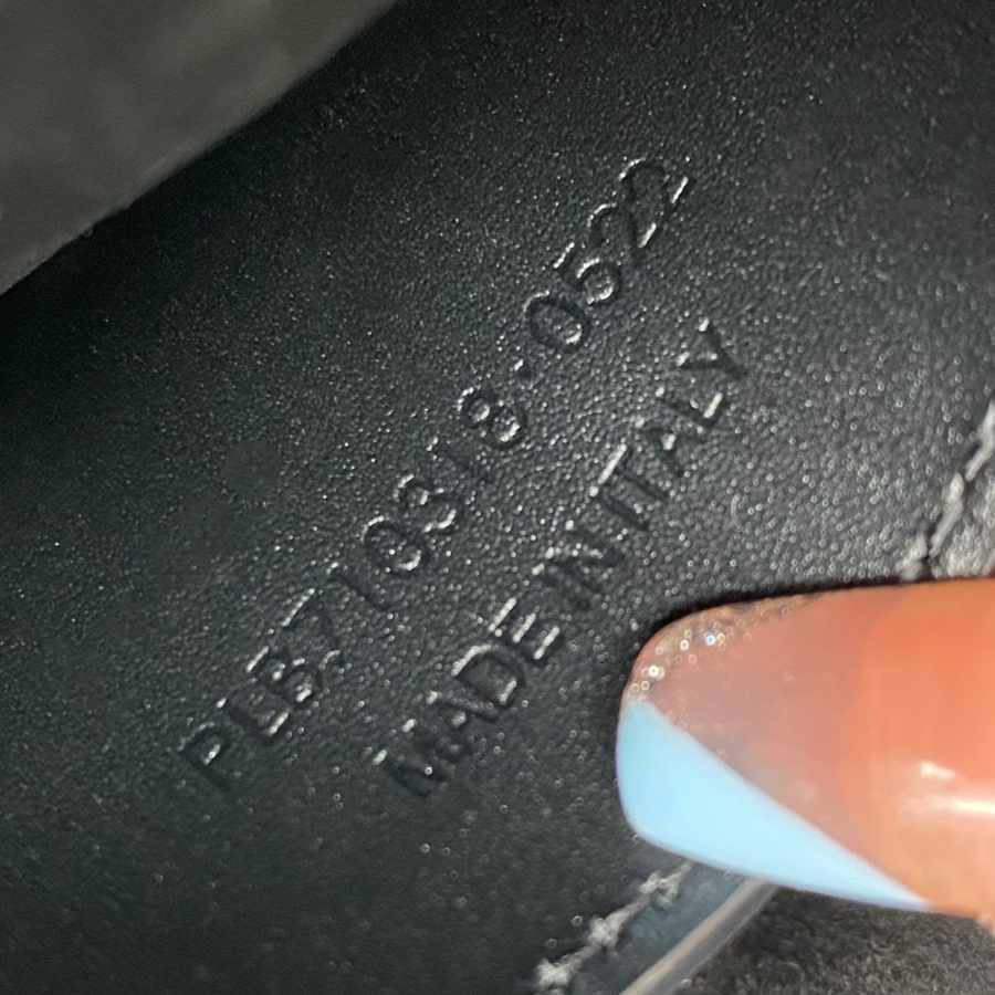 생로랑 스무스 가죽 소재 5 A 7 미니 710318 18.5411cm 블랙09.jpg