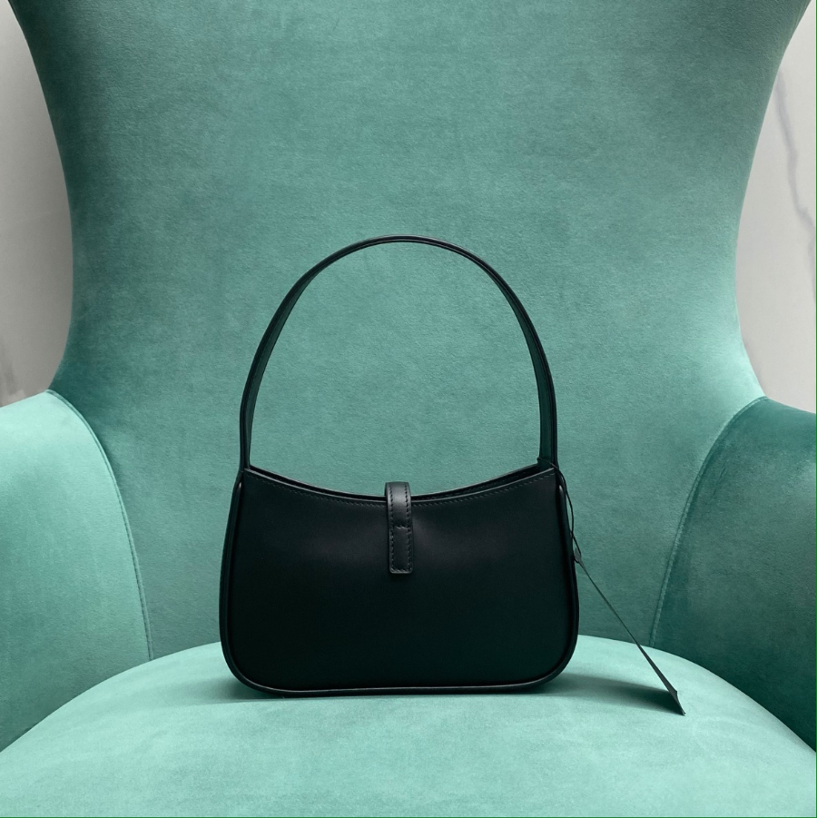 생로랑 스무스 가죽 소재 5 A 7 미니 710318 18.5411cm 블랙03.jpg