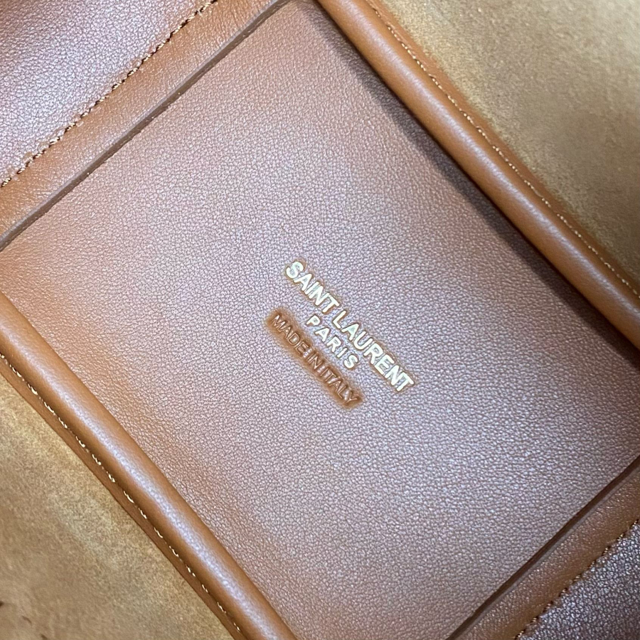 생로랑 스웨이드 가죽 소재의 유영한 LE 5 A 7 베이비백 809461 15716cm 옐로우 브라운8.jpg