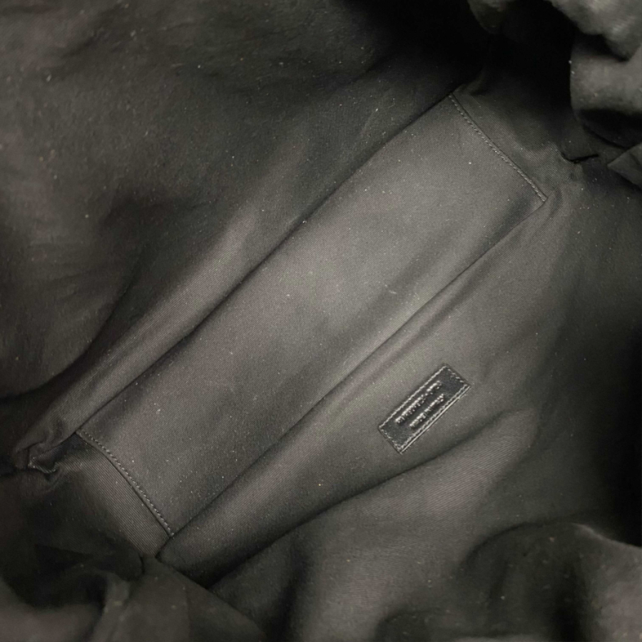 생로랑 스웨이드 소재의 JAMIE 쇼퍼 809824 34935cm 브라운5.jpg