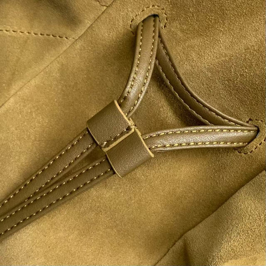 생로랑 스웨이드 소재의 JAMIE 쇼퍼 809824 34935cm 옐로우09.jpg