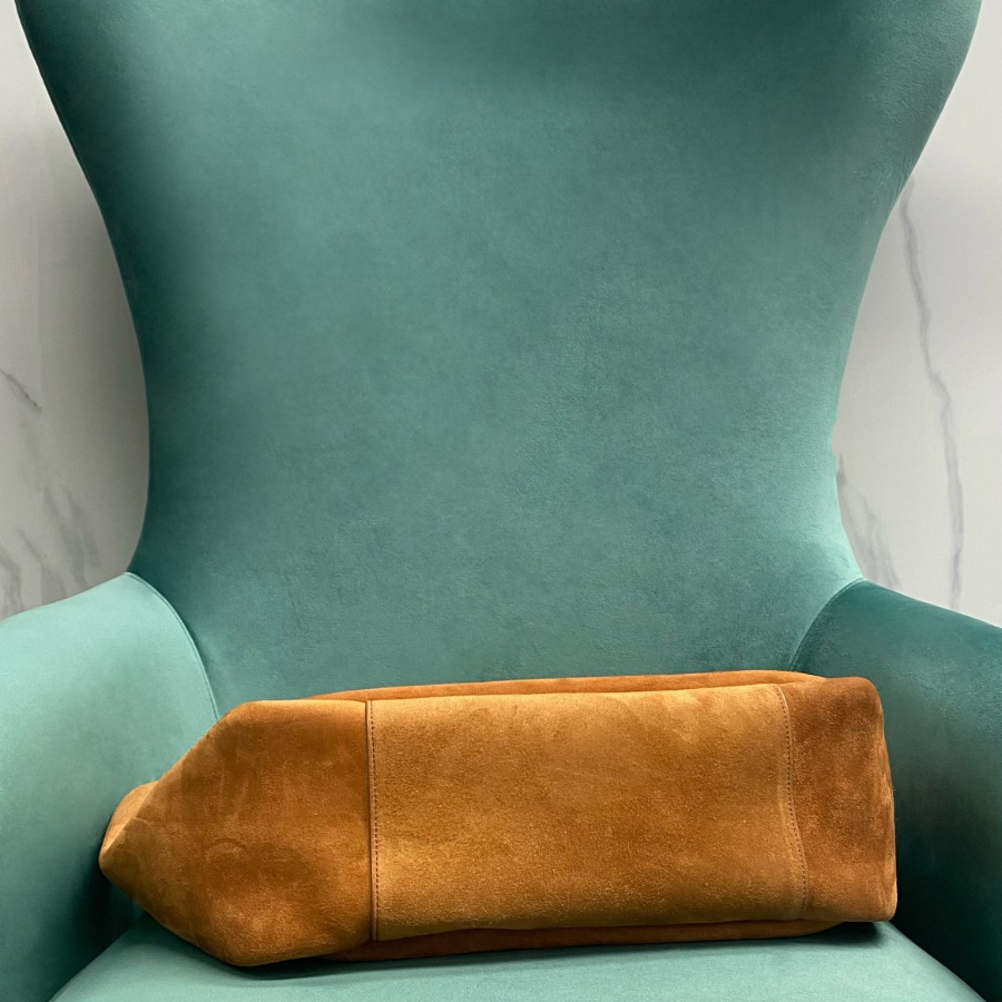 생로랑 스웨이드 소재의 LE 5 A 7 BEA 763435 502818cm 브라운4.jpg