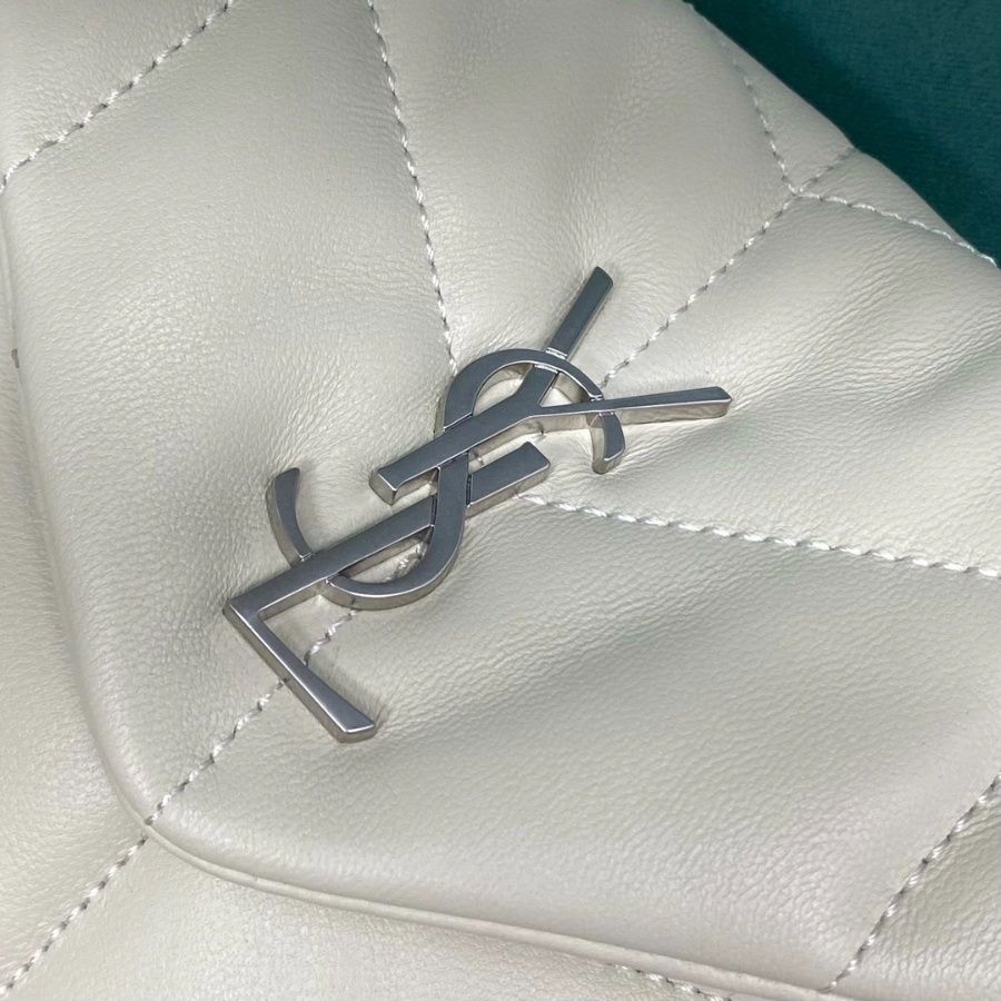 생로랑 양가죽 PUFFER 토이 759337 238.515.5cm 라이트 베이지 은장5.jpg