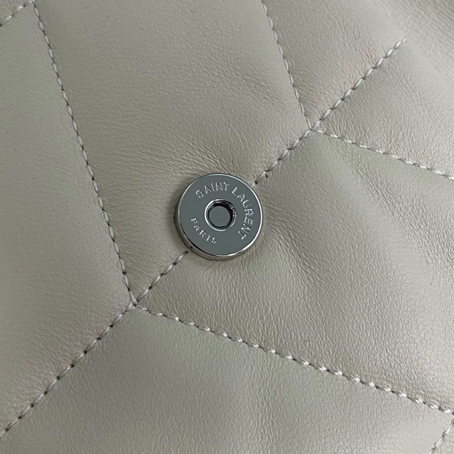 생로랑 양가죽 PUFFER 토이 759337 238.515.5cm 라이트 베이지 은장7.jpg