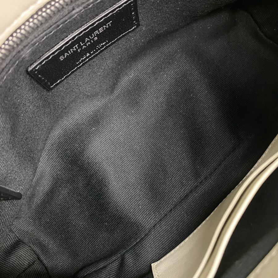 생로랑 양가죽 PUFFER 토이 759337 238.515.5cm 라이트 베이지 은장8.jpg