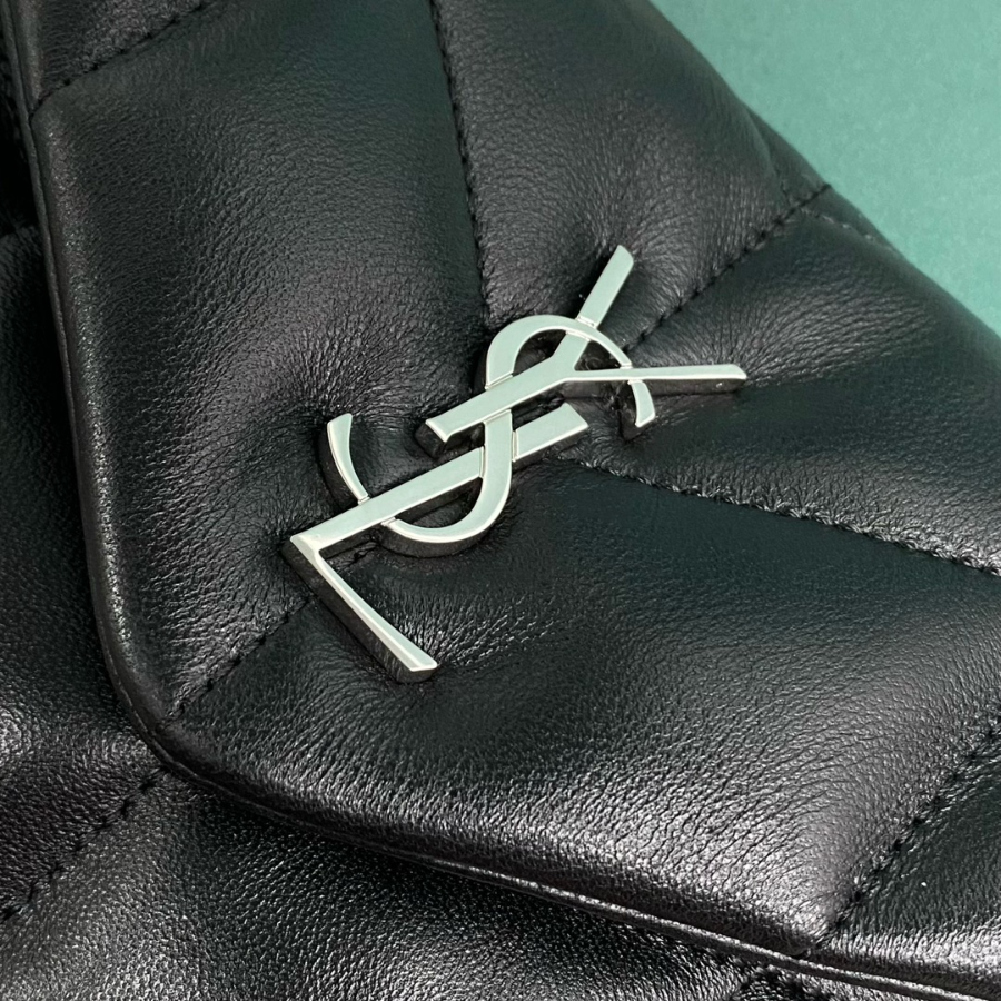 생로랑 양가죽 PUFFER 토이 759337 238.515.5cm 블랙 은장5.jpg