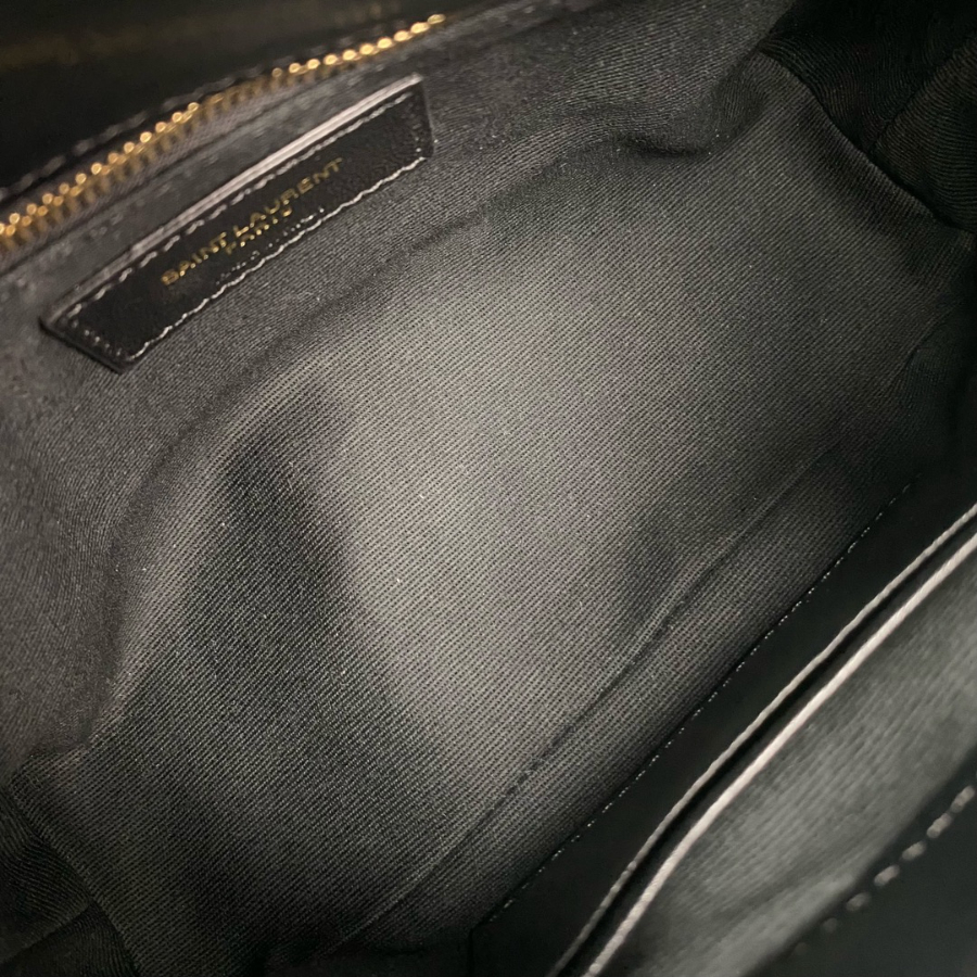 생로랑 양가죽 PUFFER 토이 759337 238.515.5cm 블랙8.jpg