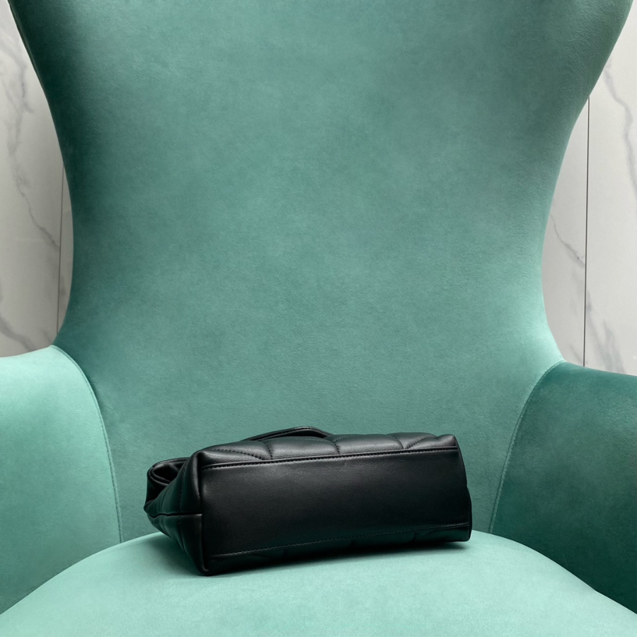 생로랑 양가죽 PUFFER 토이 759337 238.515.5cm 쏘 블랙4.jpg