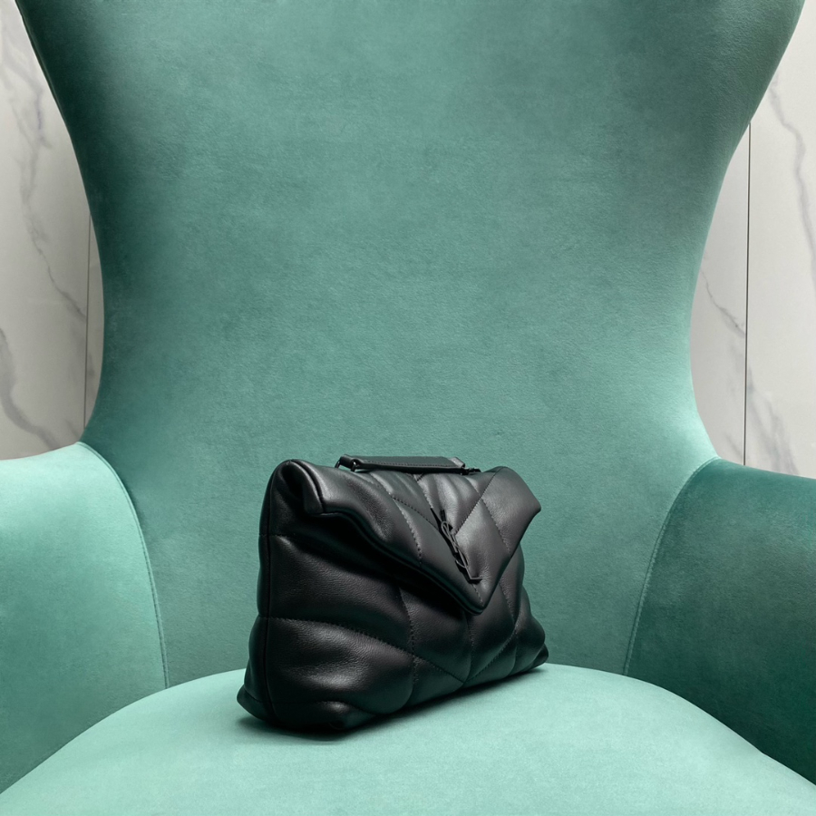 생로랑 양가죽 PUFFER 토이 759337 238.515.5cm 쏘 블랙3.jpg