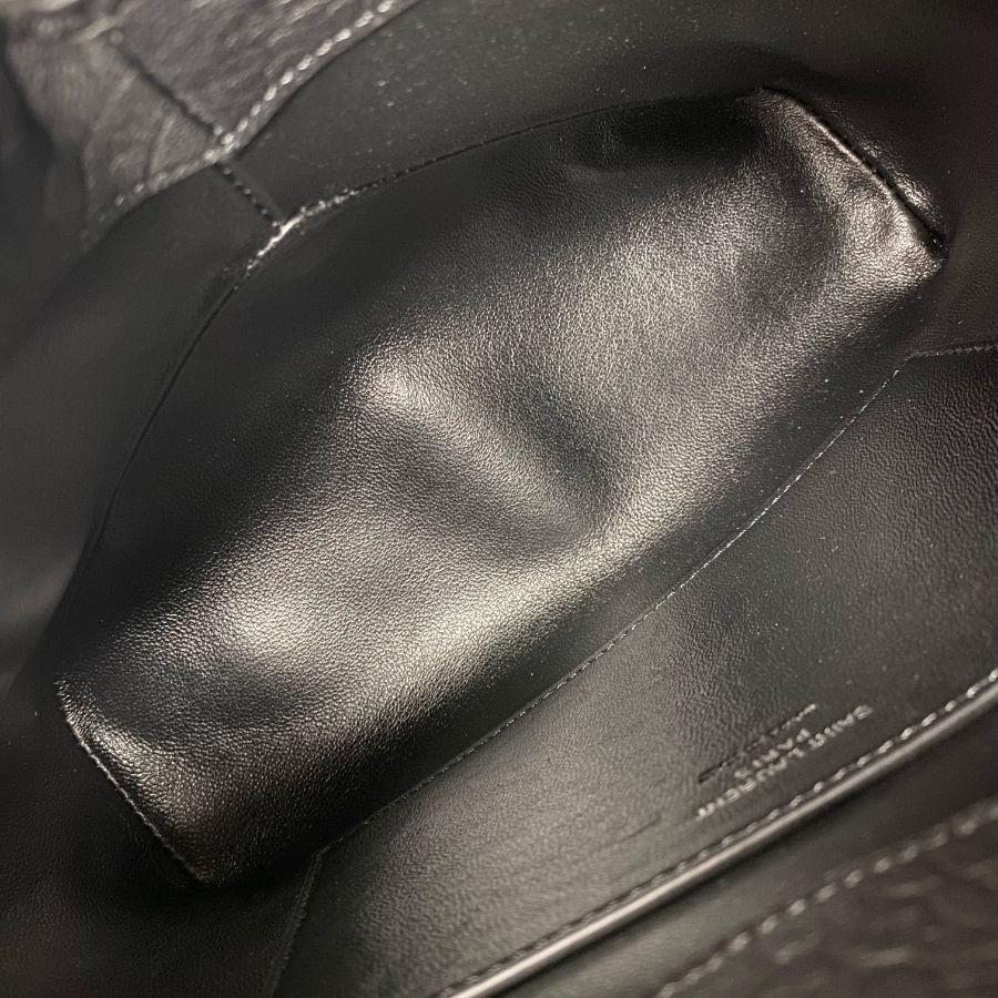 생로랑 엔벨로프 스트랩 파우치 블랙 801490 22617cm03.jpg