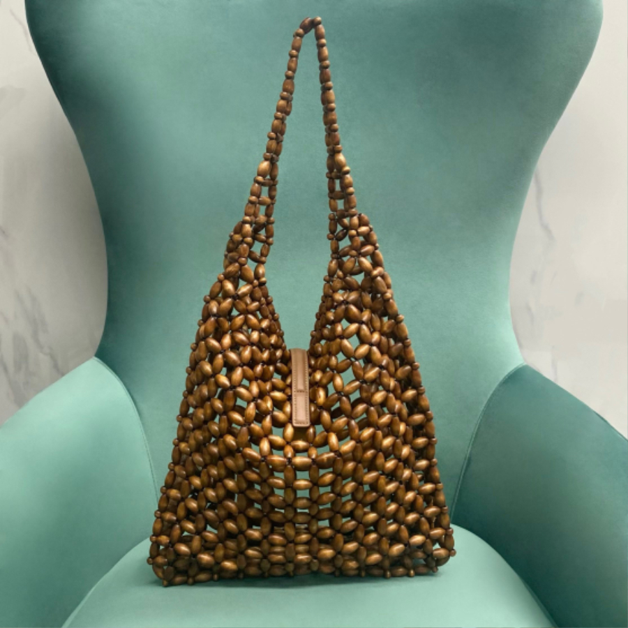 생로랑 우드 비즈 소재의 LE 5 A 7 라지백 823807 303510cm 브라운1.jpg