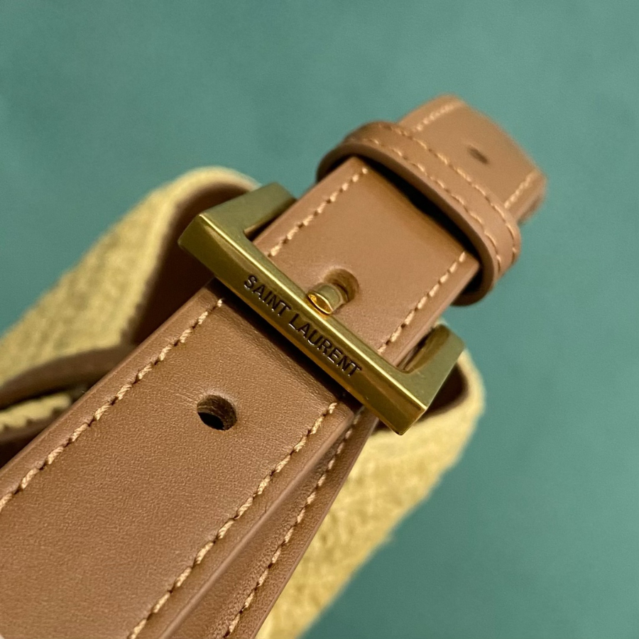 생로랑 우븐 라피아 및 베지터블 태닝 가죽 소재의 LE 37 773991 201625cm 다크 누드7.jpg