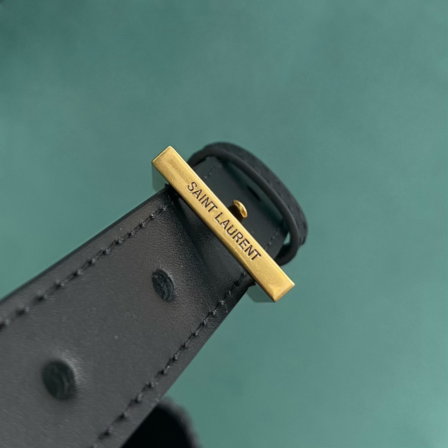 생로랑 우븐 라피아 및 베지터블 태닝 가죽 소재의 LE 37 773991 201625cm 블랙8.jpg