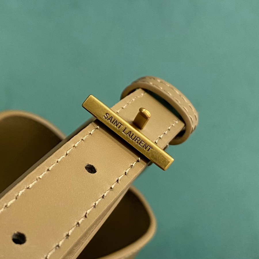생로랑 유광 가죽 소재의 LE 37 스몰백 749036 201317cm 라이트 브라운7.jpg