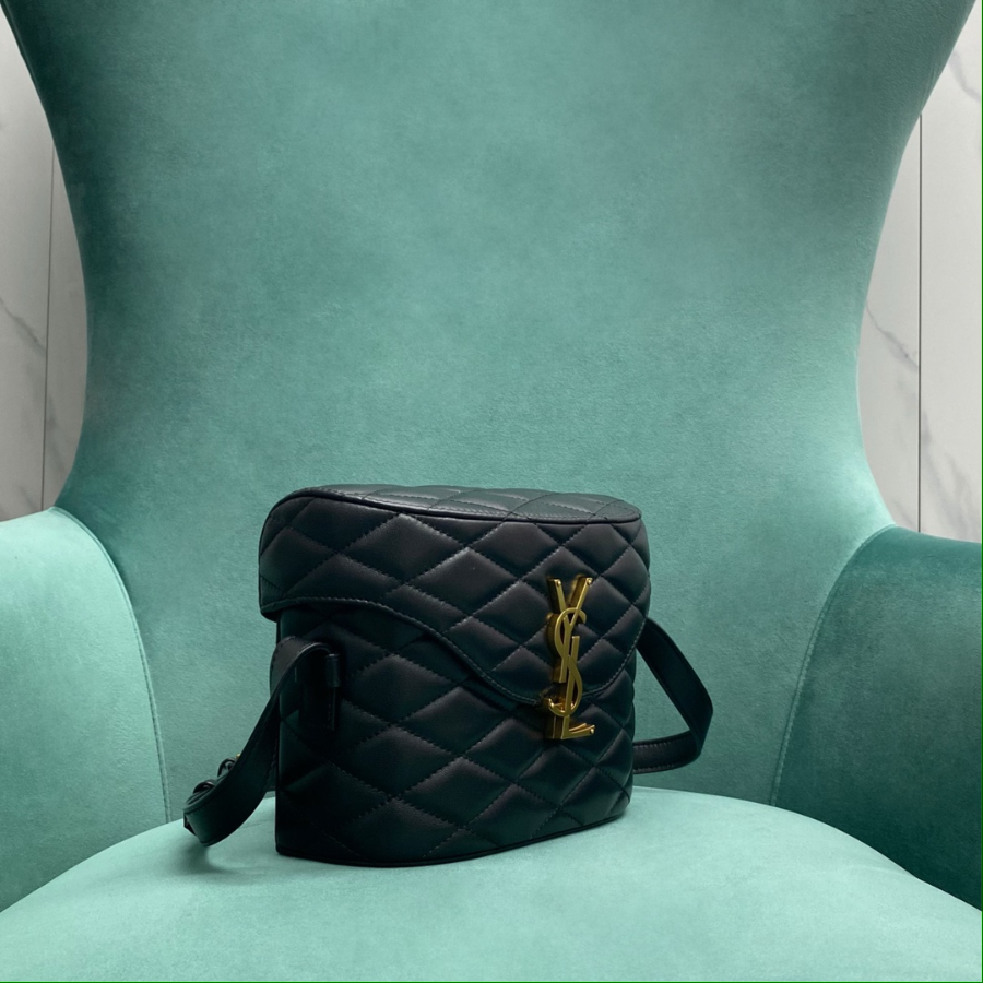 생로랑 준 박스 숄더백 710880 766793 207.514cm3.jpg