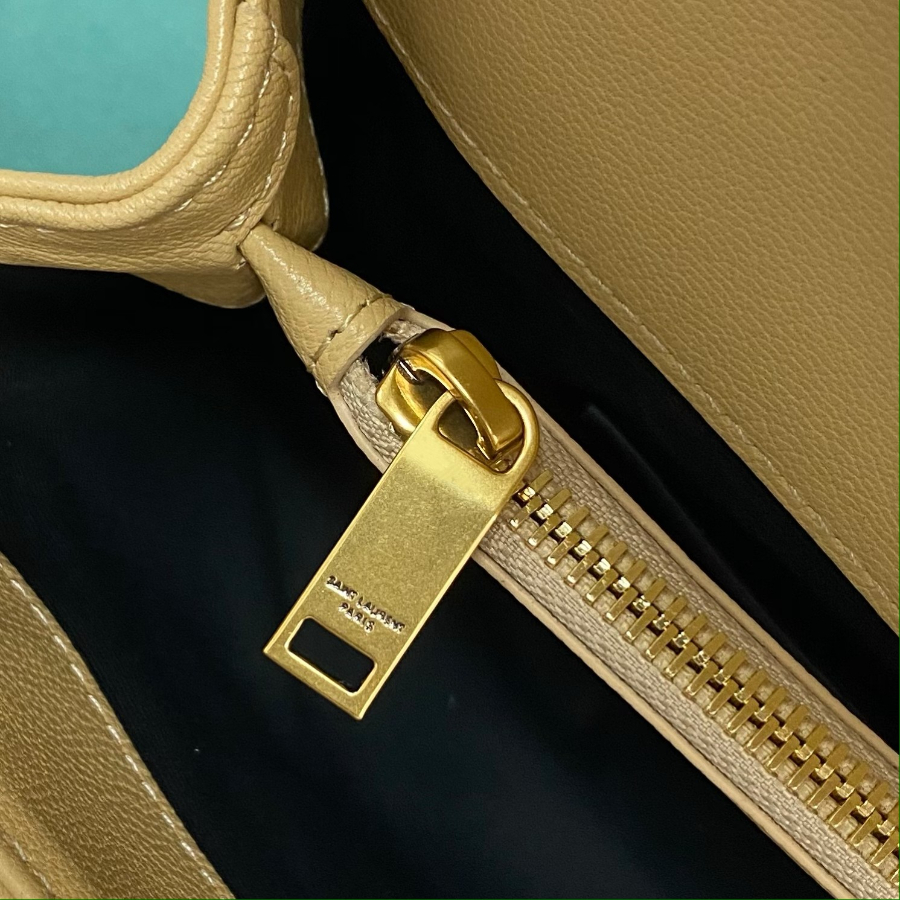 생로랑 컬리지 사첼백 487213 246.517cm 다크 베이지09.jpg