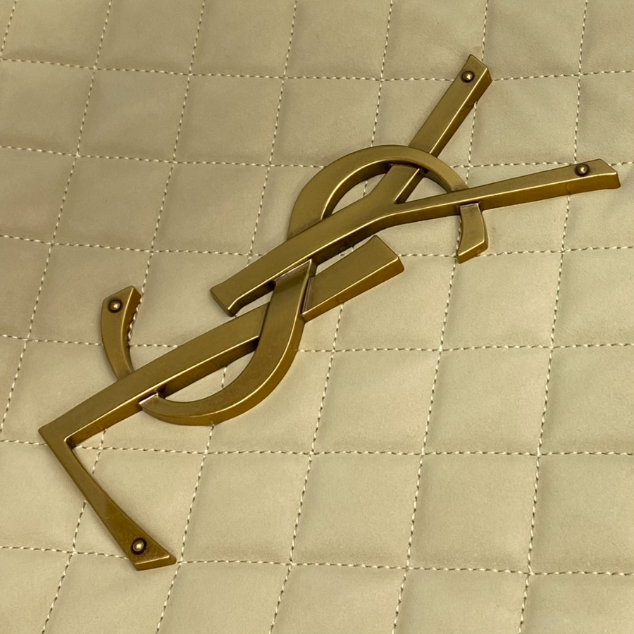 생로랑 퀼트 처리된 램스킨 소재의 ICARE 맥시 쇼퍼백 라이트 베이지 698651 38843cm8.jpg