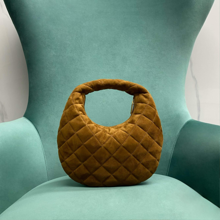 생로랑 퀼팅 생로랑 퀼팅 스웨이드 소재 ICARINO 851689 17313cm 851689 17313cm 블랙2.jpg