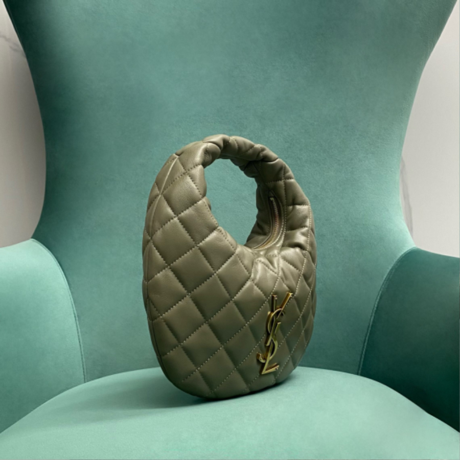 생로랑 퀼팅 스웨이드 소재 ICARINO 851689 17313cm 그린4.jpg