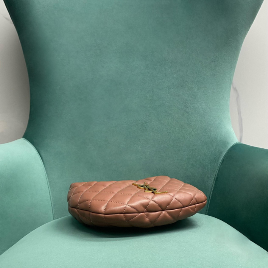 생로랑 퀼팅 스웨이드 소재 ICARINO 851689 17313cm 라이트 대추색4.jpg