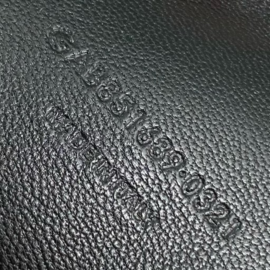 생로랑 퀼팅 스웨이드 소재 ICARINO 851689 17313cm 라이트 대추색8.jpg