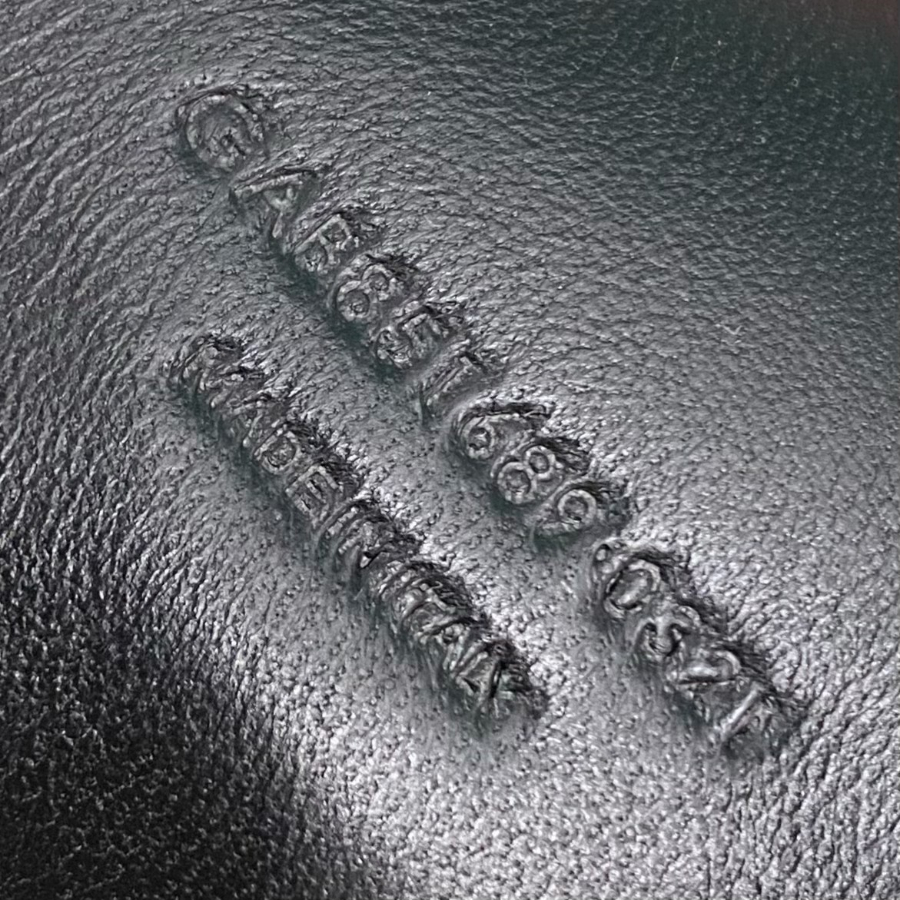 생로랑 퀼팅 스웨이드 소재 ICARINO 851689 17313cm 베이지8.jpg