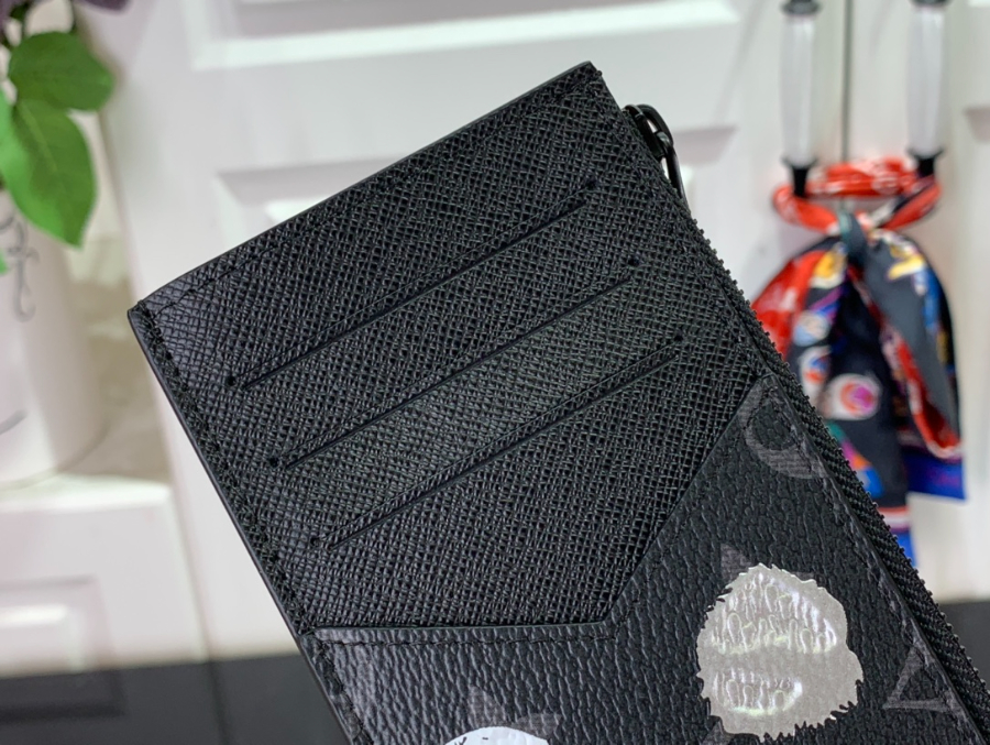 루이비통 LV x YK 코인 카드 홀더 M81930 814.51cm5.jpg