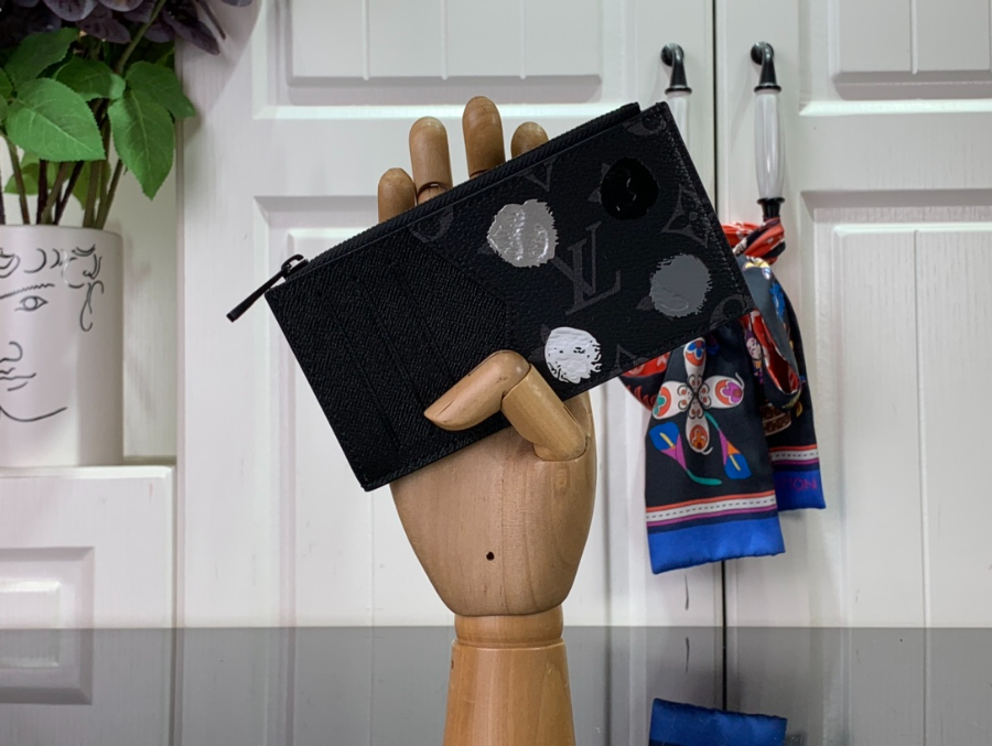 루이비통 LV x YK 코인 카드 홀더 M81930 814.51cm1.jpg