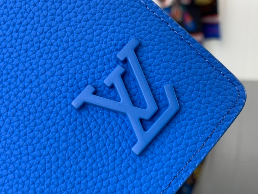 루이비통 LV 에어로그램 장지갑 블루 M82284 10192cm8.jpg