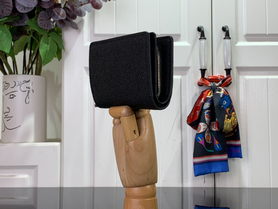 루이비통 M80629 클레아 지퍼 월릿 1컬러 118.53.5cm3.jpg