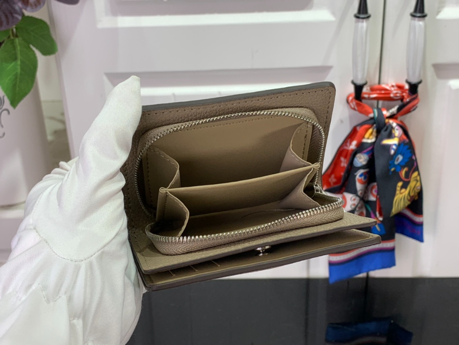 루이비통 M80629 클레아 지퍼 월릿 3컬러 118.53.5cm5.jpg