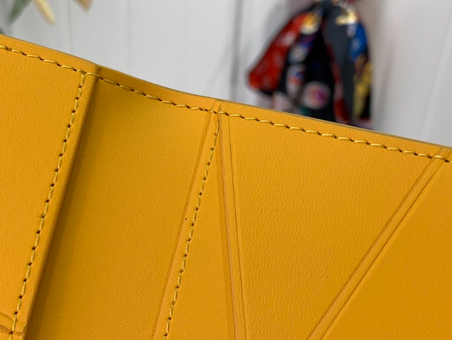 루이비통 M81809 포켓 오거나이저 카드지갑 8111cm 옐로우8.jpg