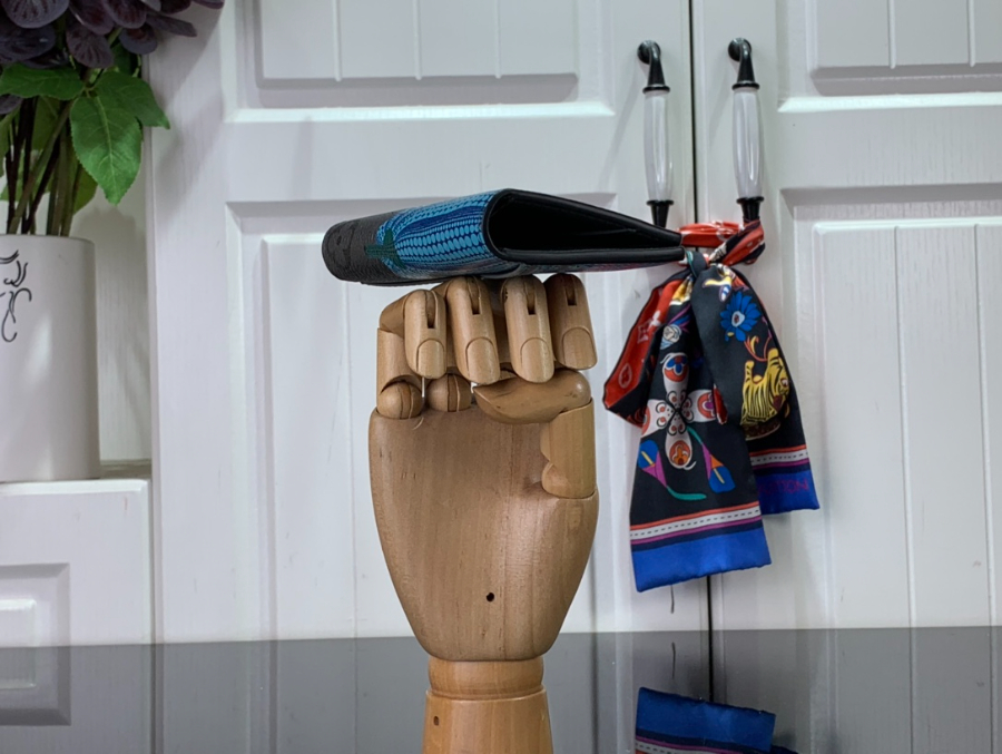 루이비통 YK 포켓 오거나이저 M81969 7.511.11cm4.jpg