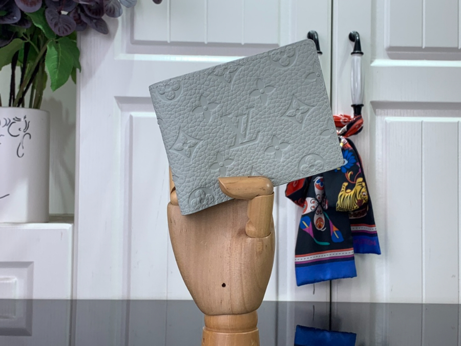 루이비통 멀티플 월릿 그레이 M82562 11.591.5cm2.jpg