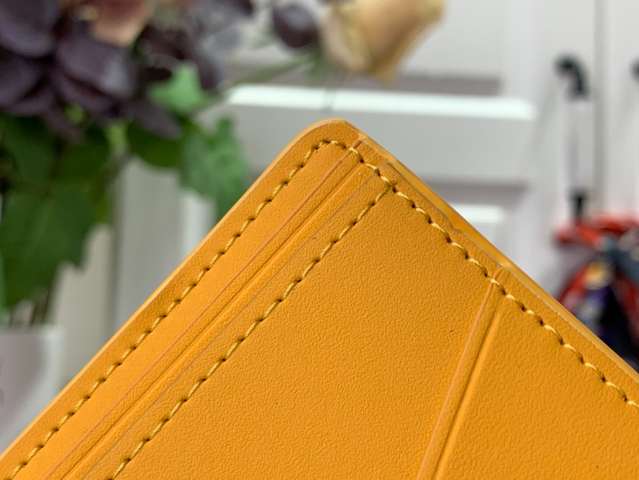 루이비통 멀티플 월릿 반지갑 옐로우 M69829 11.591.5cm8.jpg
