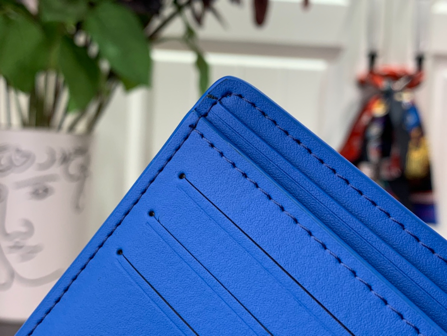 루이비통 멀티플 월릿 블루 M82272 11.591.5cm7.jpg