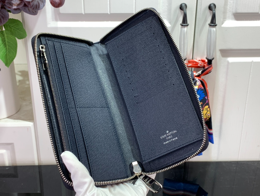 루이비통 브라짜 지퍼 장지갑 M82306 10202cm5.jpg