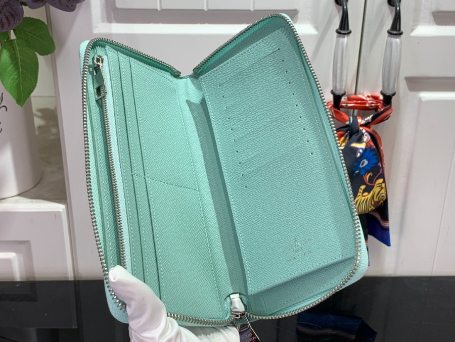 루이비통 브라짜 지퍼 장지갑 M82306 10202cm5 (1).jpg