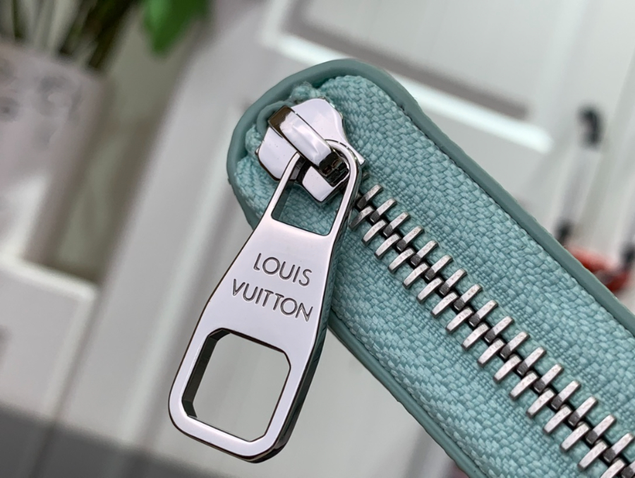 루이비통 브라짜 지퍼 장지갑 M82306 10202cm6 (1).jpg