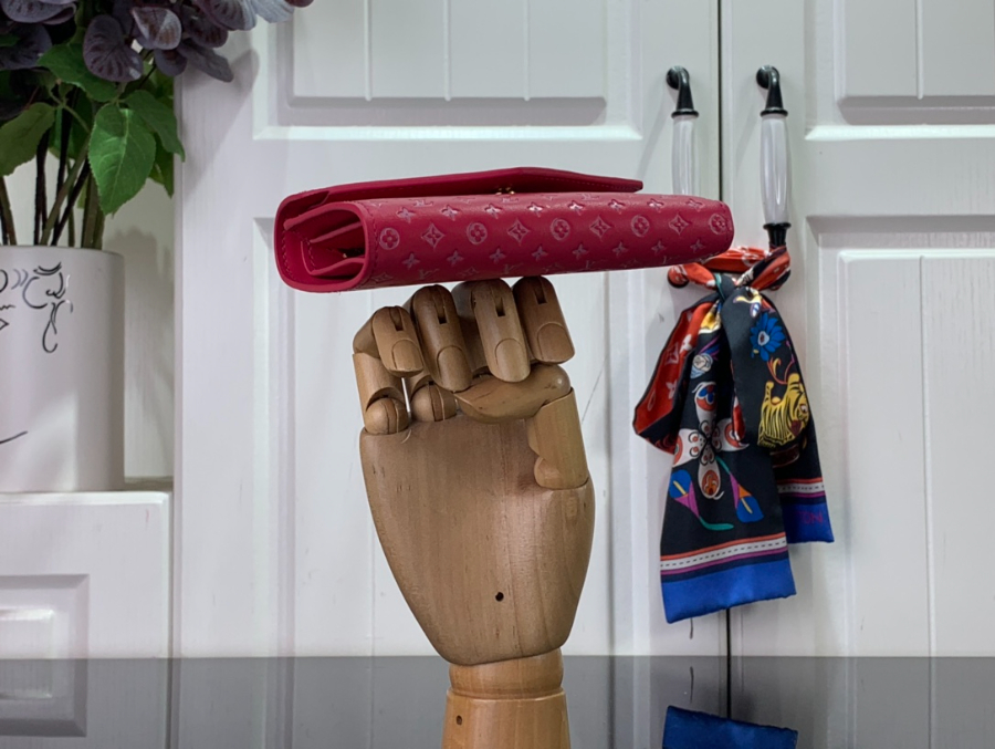 루이비통 빅토린 월릿 M82314 M82234 129.51.5cm 1컬러4.jpg