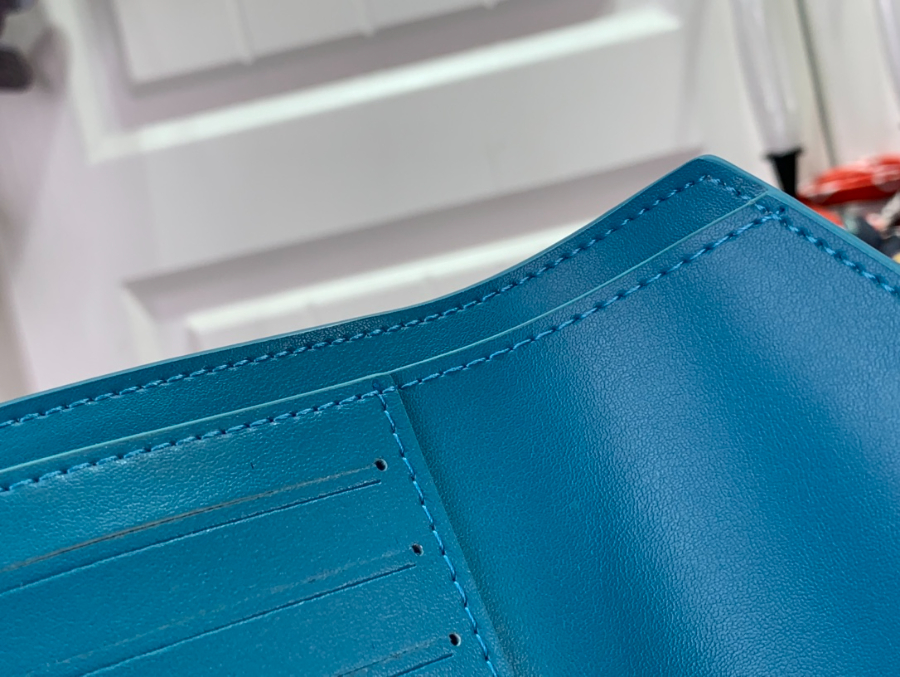 루이비통 빅토린 월릿 M82314 M82234 129.51.5cm 2컬러7.jpg