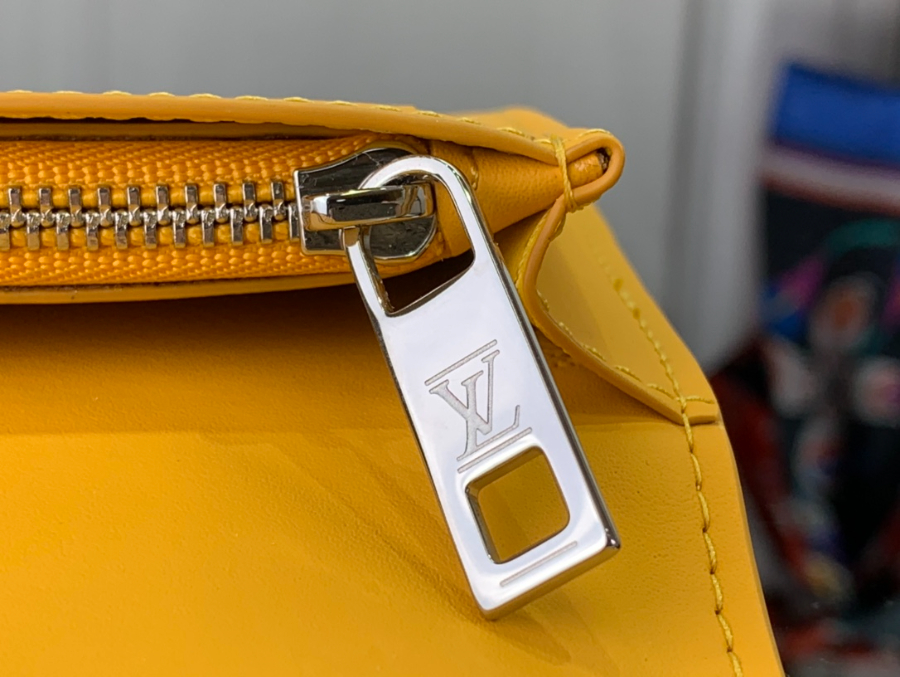 루이비통 에어러그램 브라짜 M81153 10192cm 옐로우8.jpg