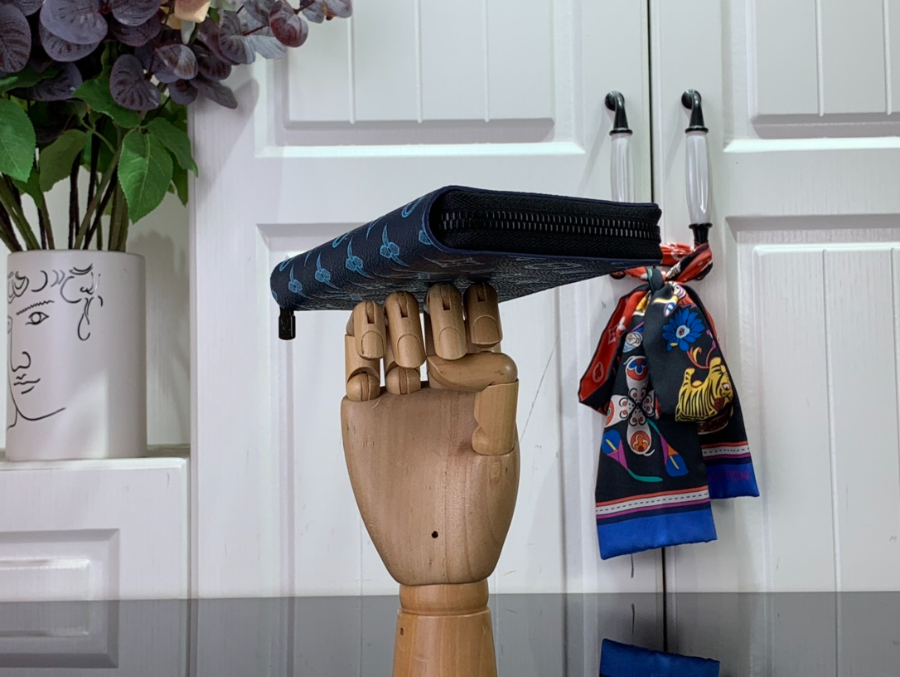 루이비통 지피 버티컬 지갑 M82322 10202cm3.jpg