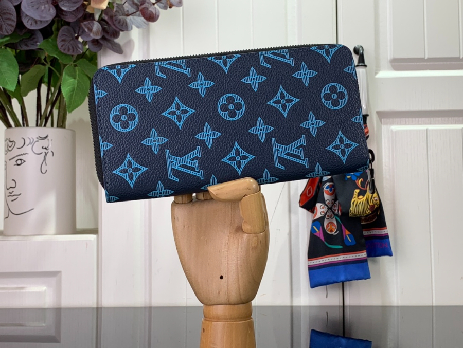 루이비통 지피 버티컬 지갑 M82322 10202cm2.jpg