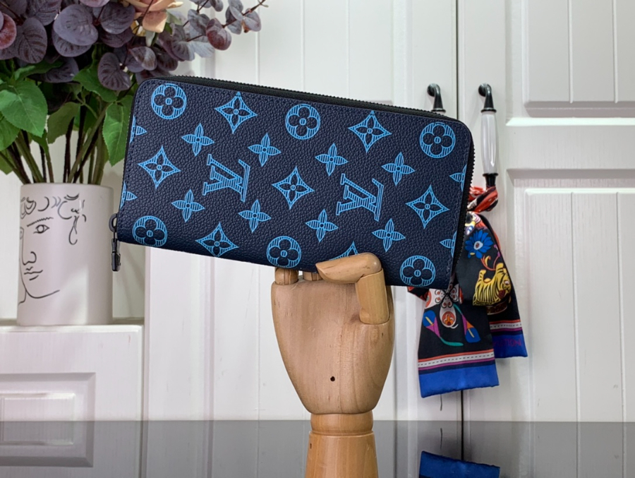 루이비통 지피 버티컬 지갑 M82322 10202cm1.jpg