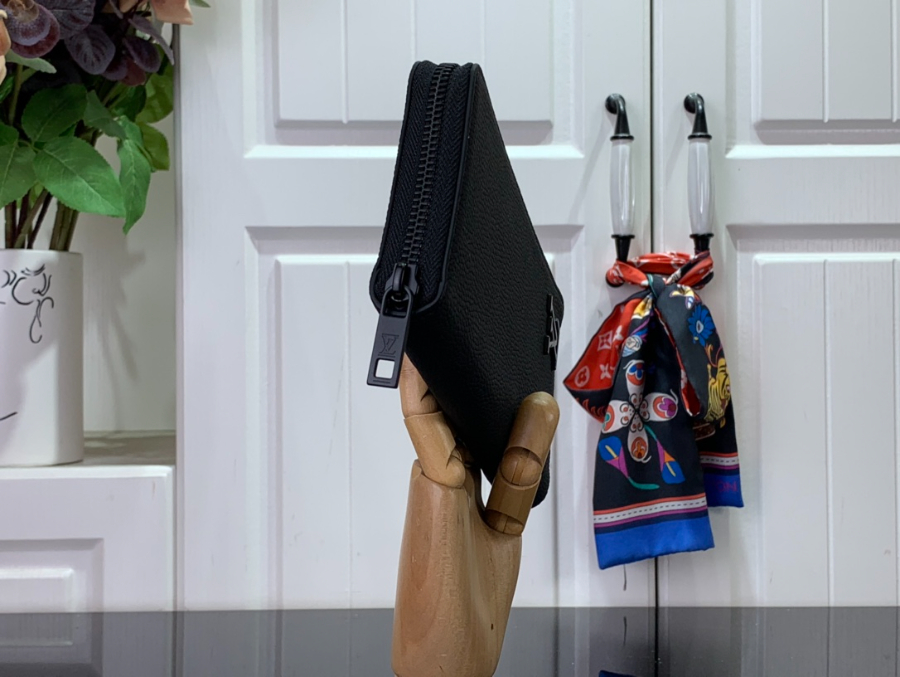 루이비통 지피 월릿 M81743 1컬러 10202cm3.jpg