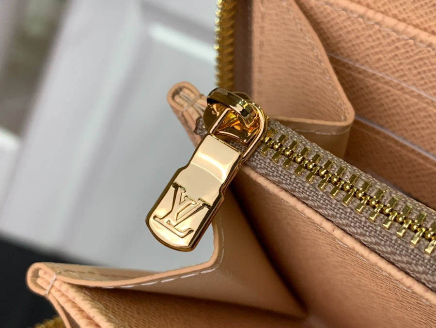 루이비통 지피 월릿 골드 M82468 19.510.52.5cm8.jpg