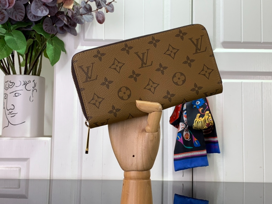 루이비통 지피 장지갑 M82444 19.510.52.5cm2.jpg
