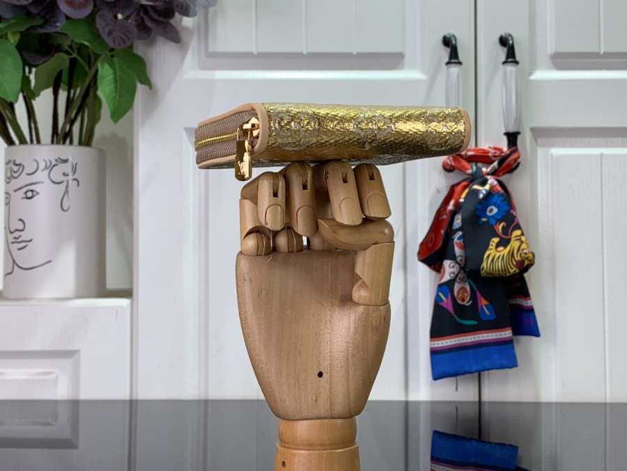 루이비통 지피 코인 퍼스 M82483 118.52cm 골드4.jpg