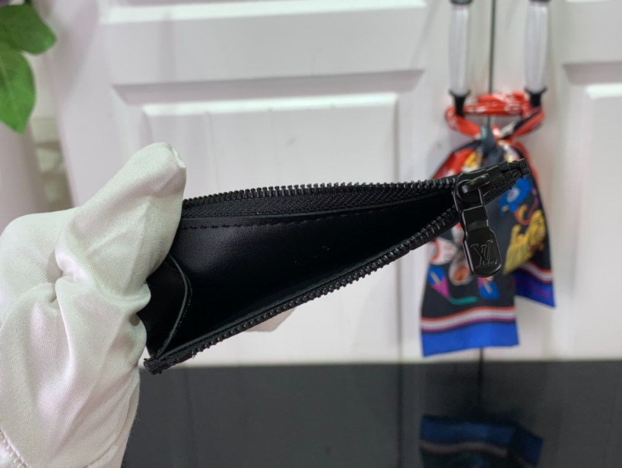 루이비통 코인 카드 케이스 M82245 11.37.51cm 2종6.jpg